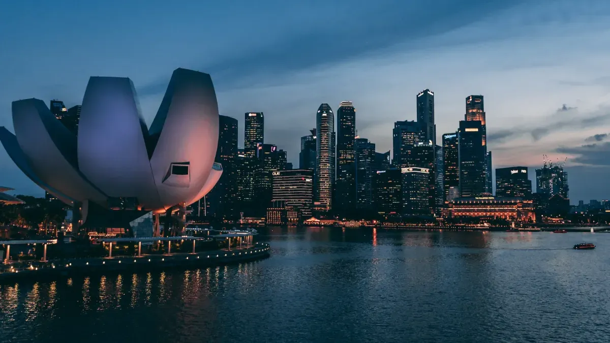 https://api.holicay.com/uploads/large_8056ae8f-webp-zhu-hongzhi-tzFVsg6nWtM-unsplash (1).webp